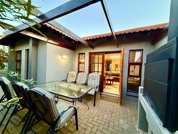 3 Bedroom Townhouse 3 Bedroom Townhouse