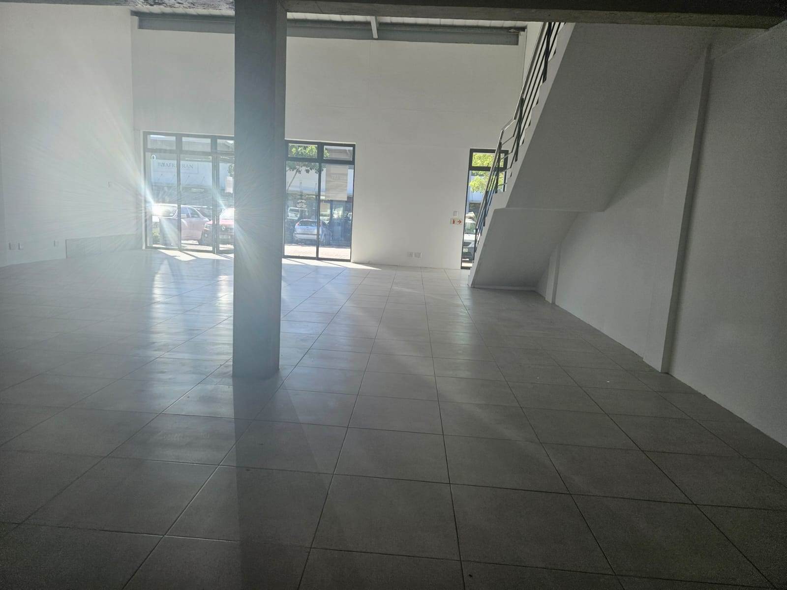 234  m² Commercial space in New Town Centre photo number 16