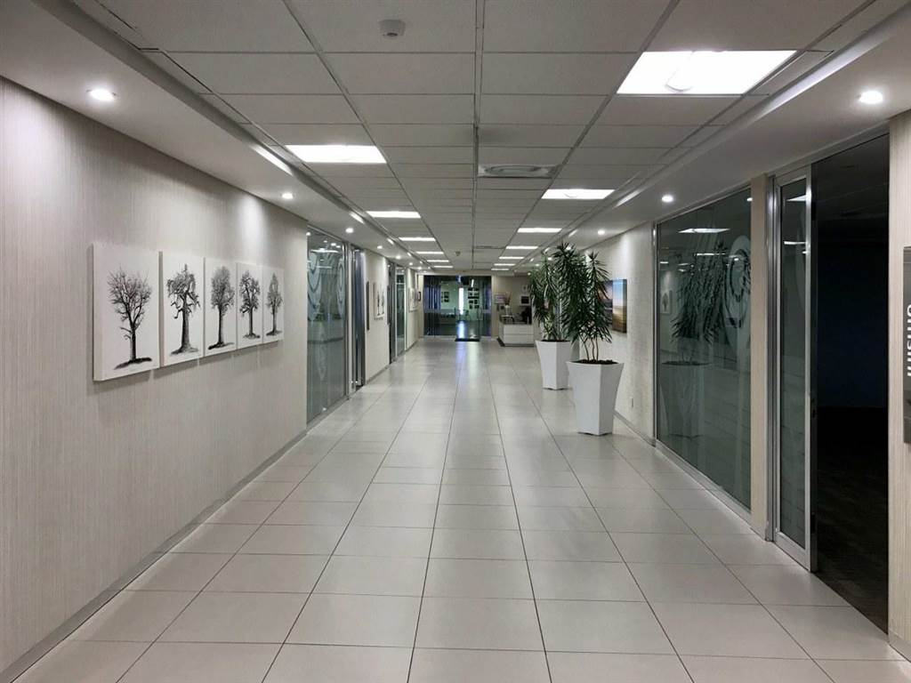 1233  m² Office Space in Bedfordview photo number 8
