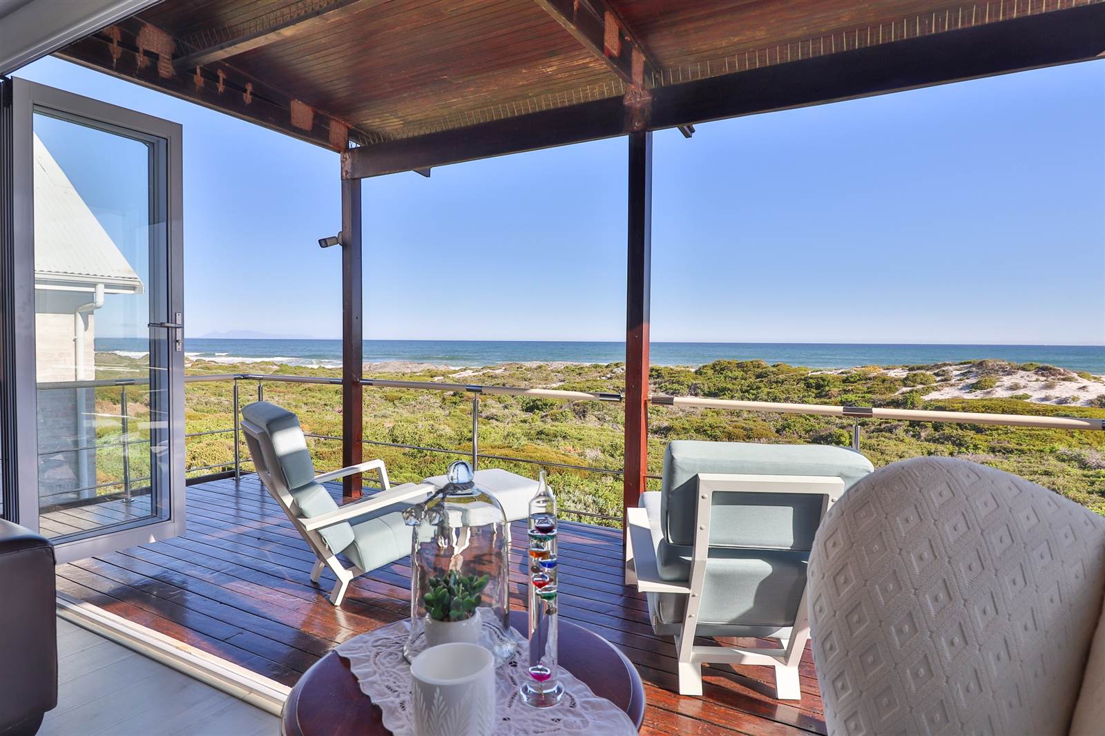 4 Bed House in Yzerfontein photo number 8