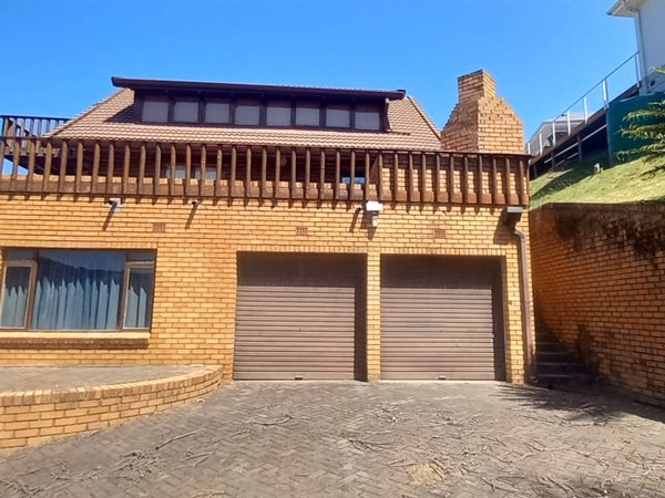 4 Bed House in Morgans Bay