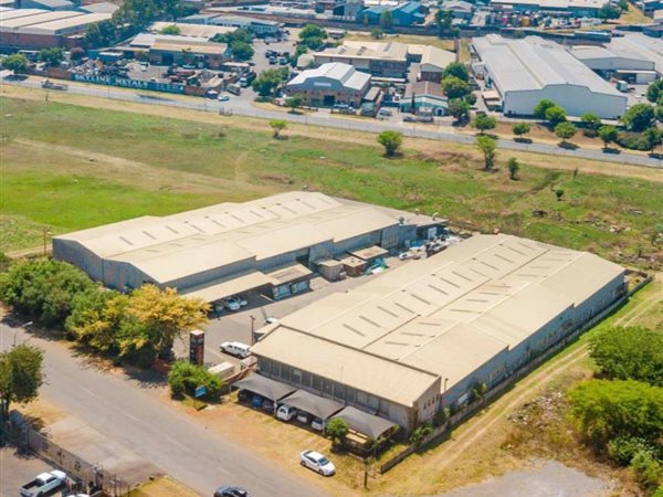 4 600  m² Industrial space