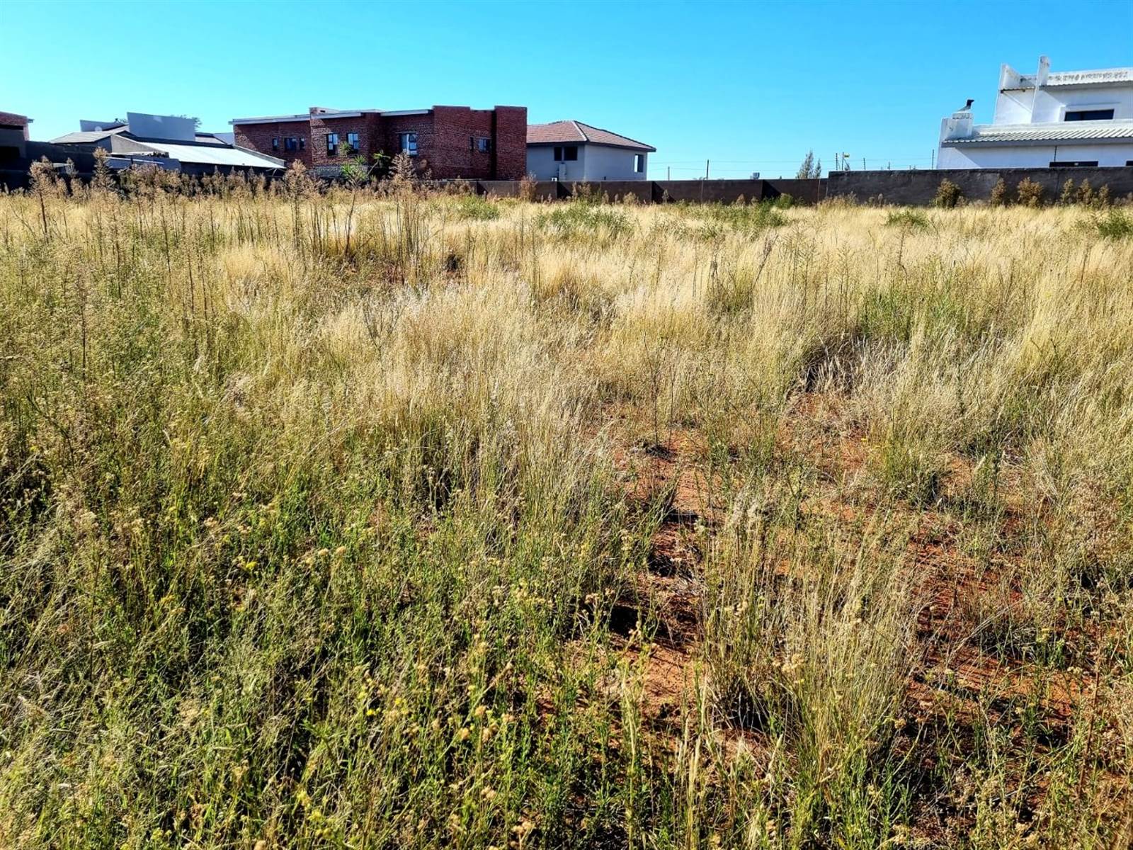 2200 m² Land available in Minerva Gardens photo number 2