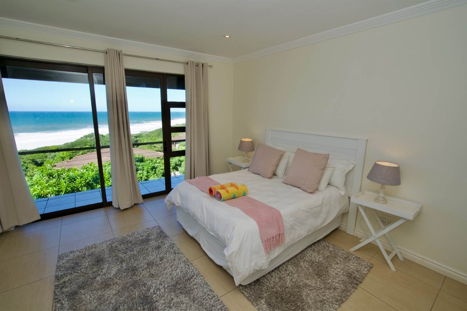 4 Bed Duplex in Blythedale Beach photo number 22