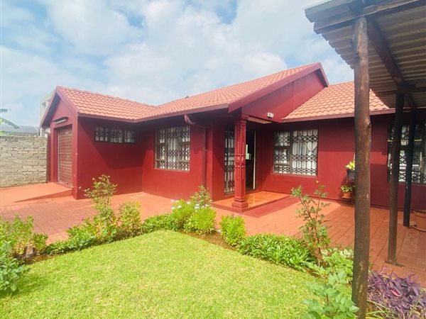 4 Bedroom House 4 Bedroom House