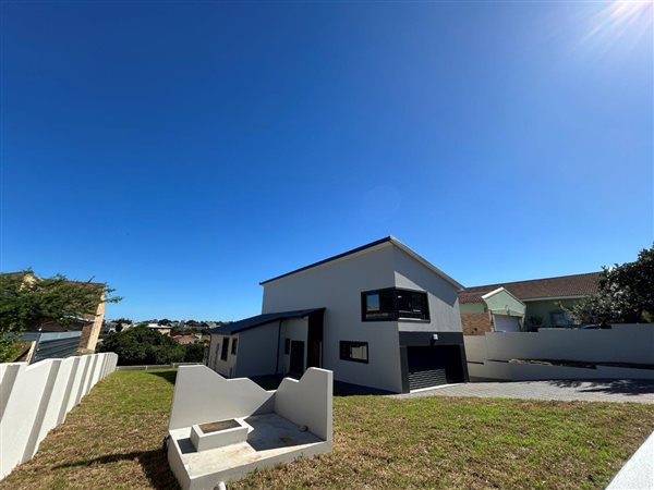 3 Bedroom House 3 Bedroom House