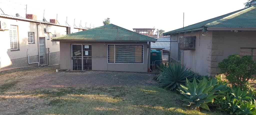 100  m² Commercial space in Louis Trichardt photo number 6