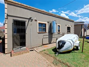 3 Bed House in Mpophomeni