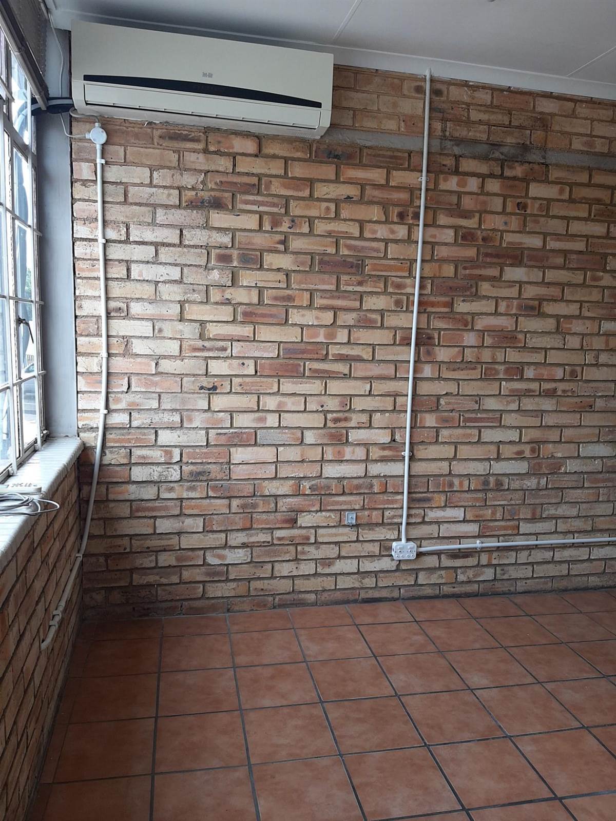 200  m² Commercial space in Krugersdorp Central photo number 10