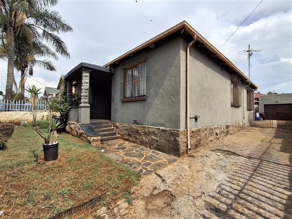 3 Bedroom House 3 Bedroom House