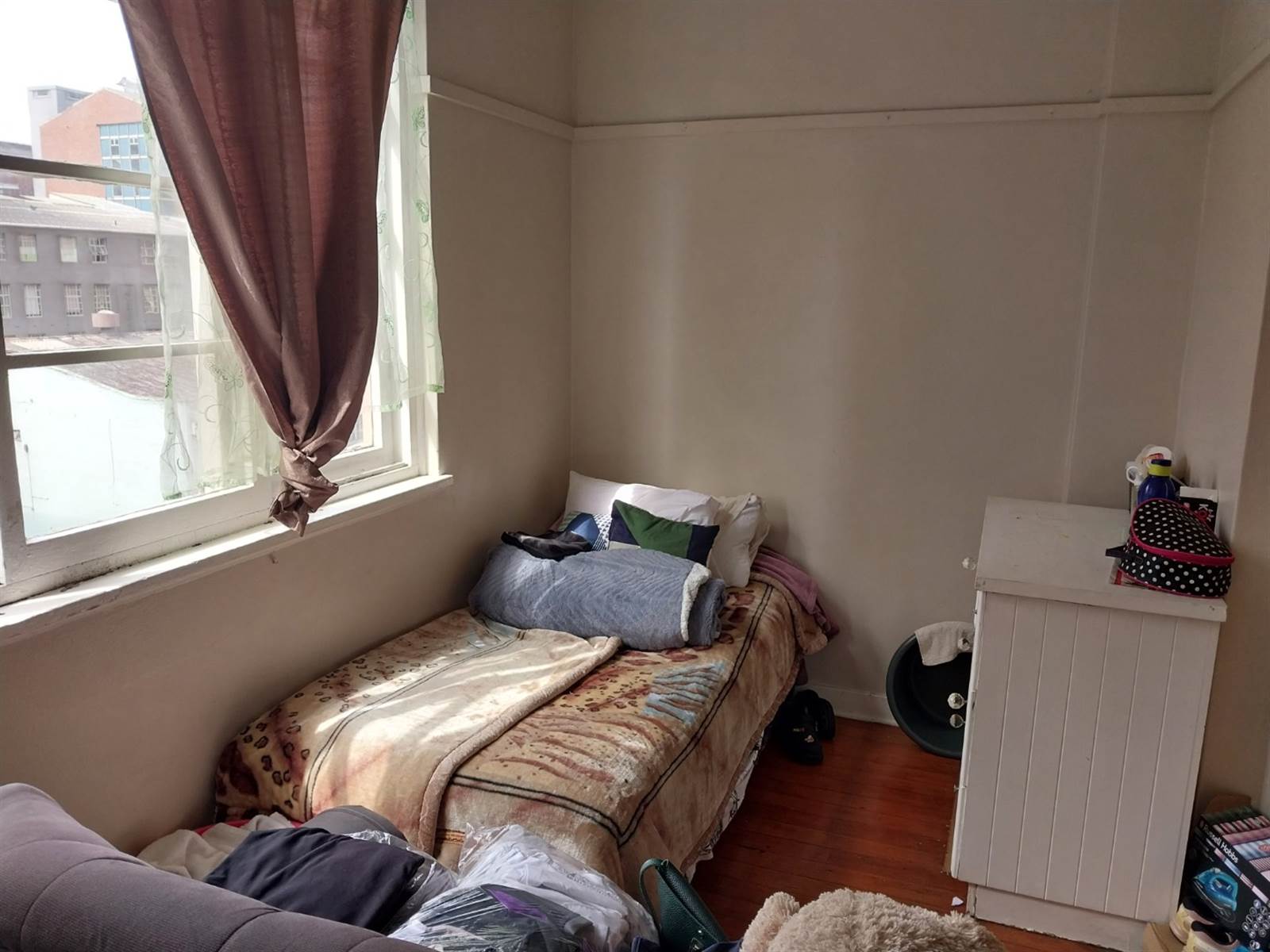 1.5 Bed Apartment in Durban CBD photo number 10