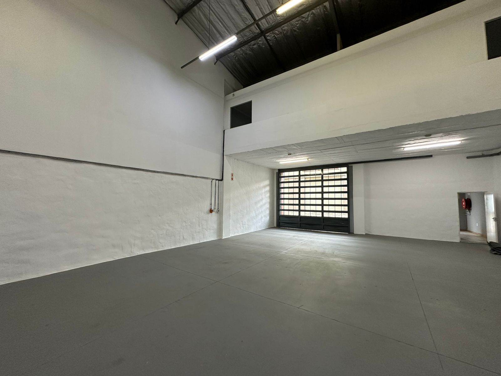 300  m² Industrial space in Glen Austin photo number 4