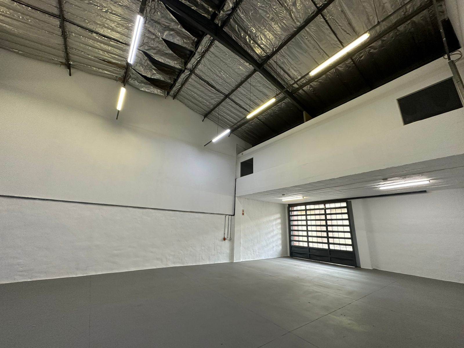 300  m² Industrial space in Glen Austin photo number 2