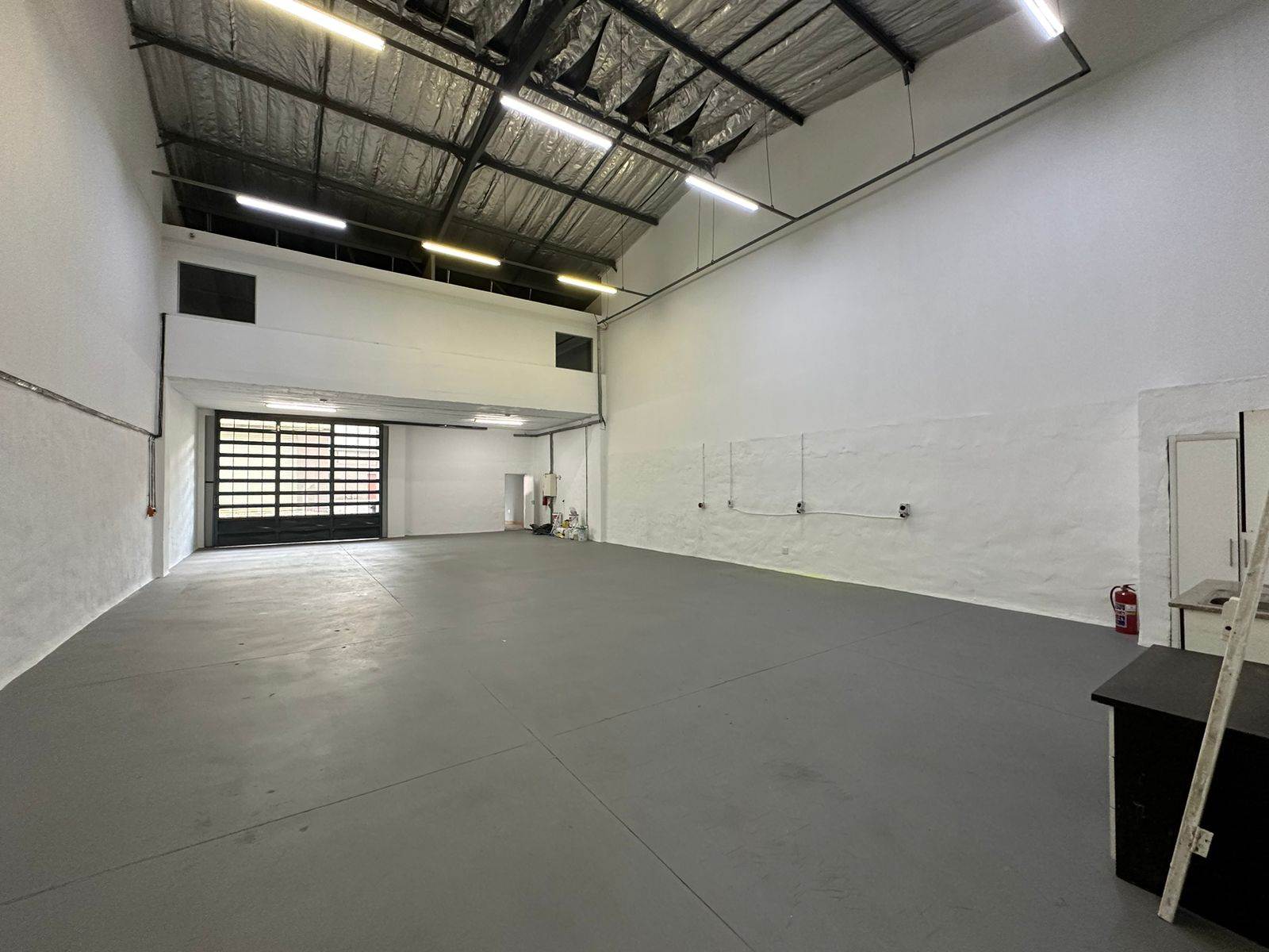 300  m² Industrial space in Glen Austin photo number 3