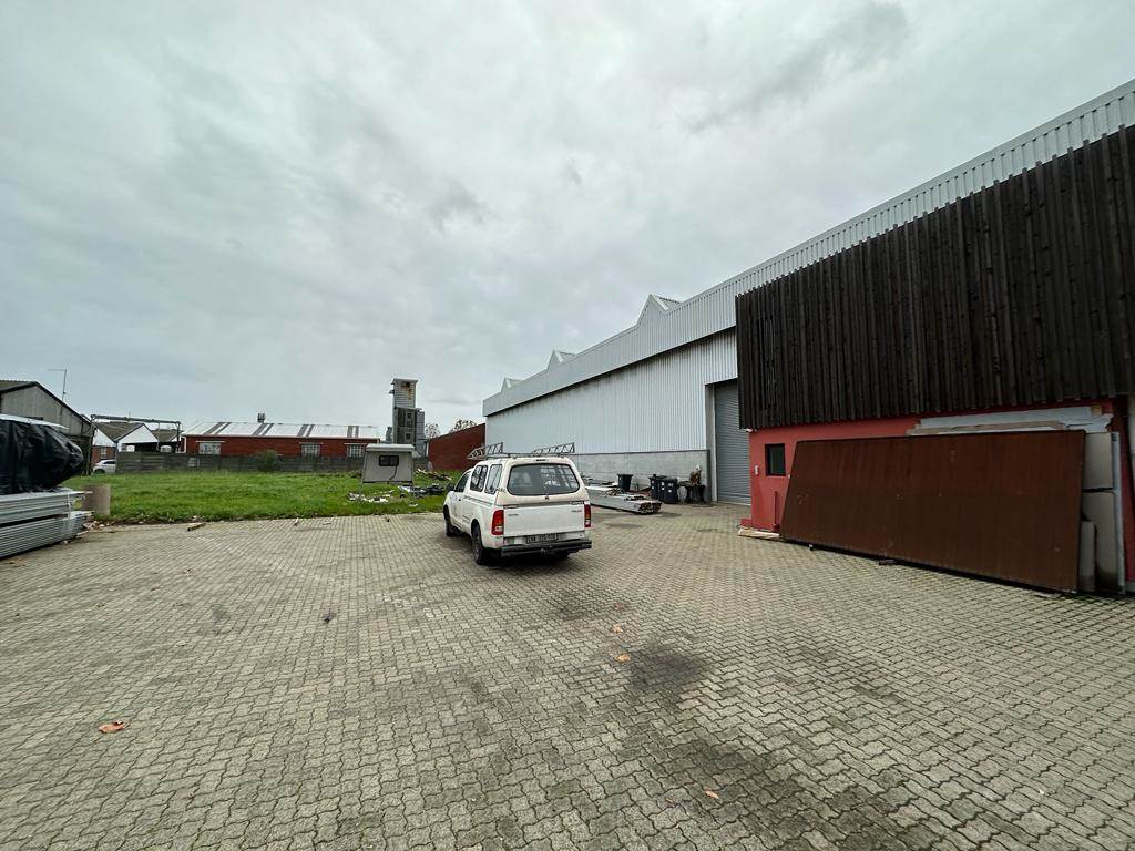 1920  m² Industrial space in Triangle Farm photo number 23
