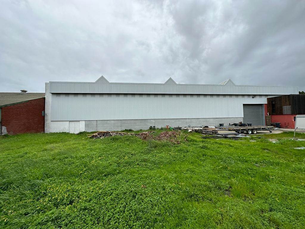 1920  m² Industrial space in Triangle Farm photo number 26