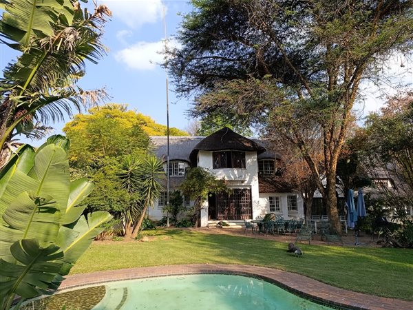 4 Bedroom House 4 Bedroom House