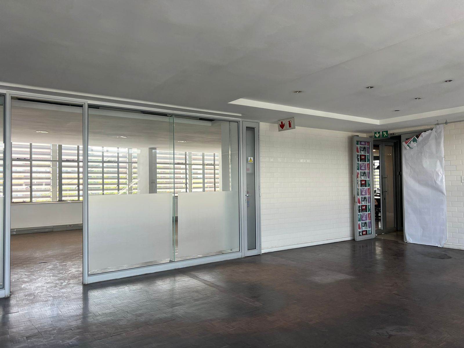 551  m² Commercial space in Parktown North photo number 4