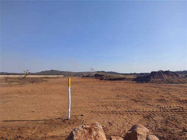 3 857 m² Land