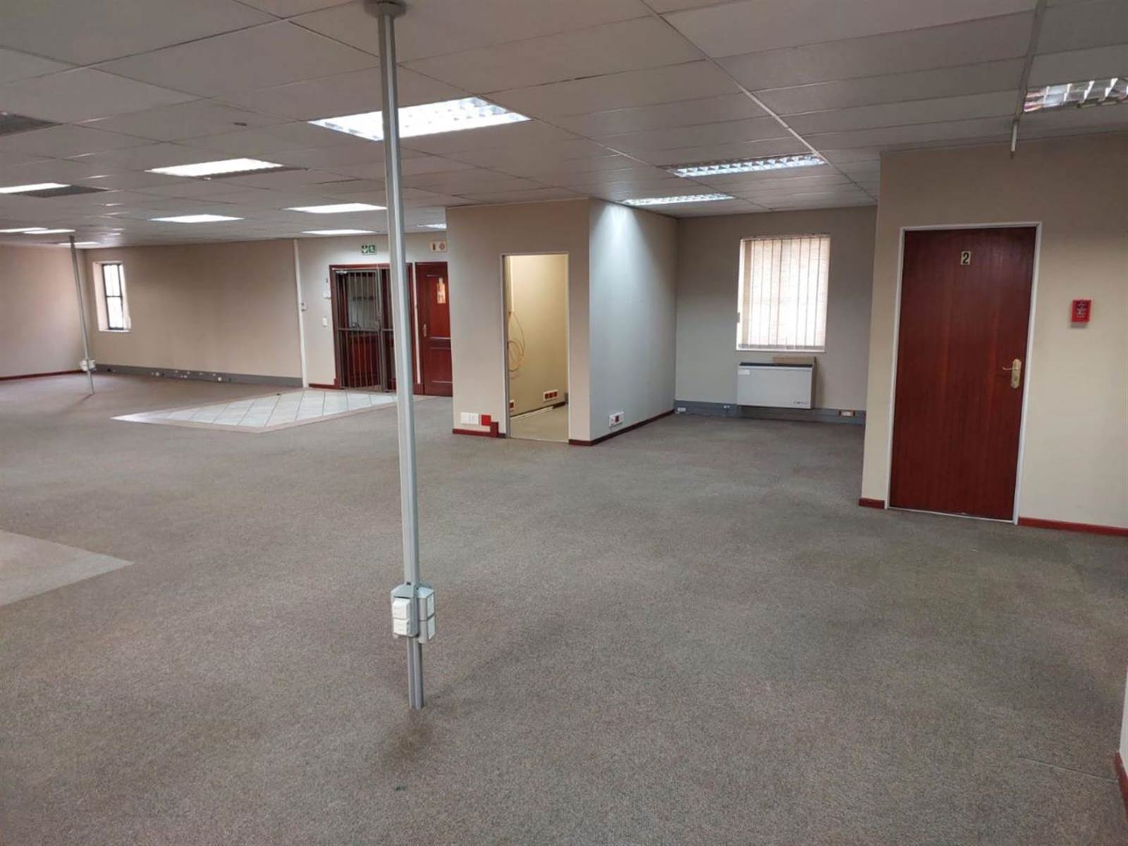 336  m² Commercial space in Bryanston photo number 2
