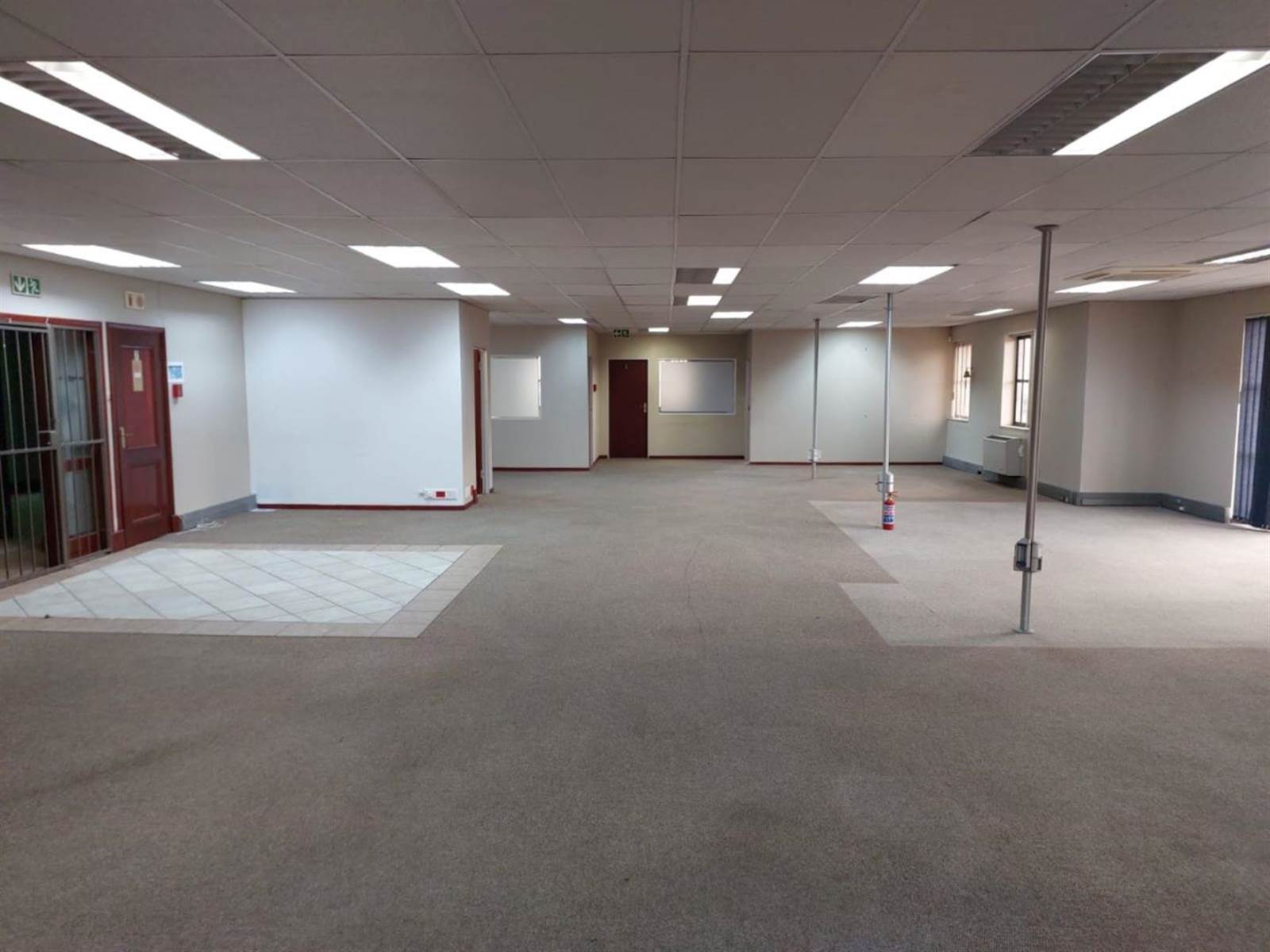 336  m² Commercial space in Bryanston photo number 11