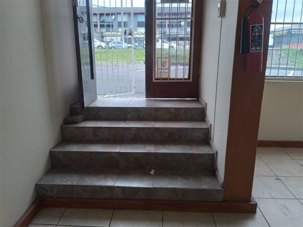 90 m² Office Space 90 m² Office Space