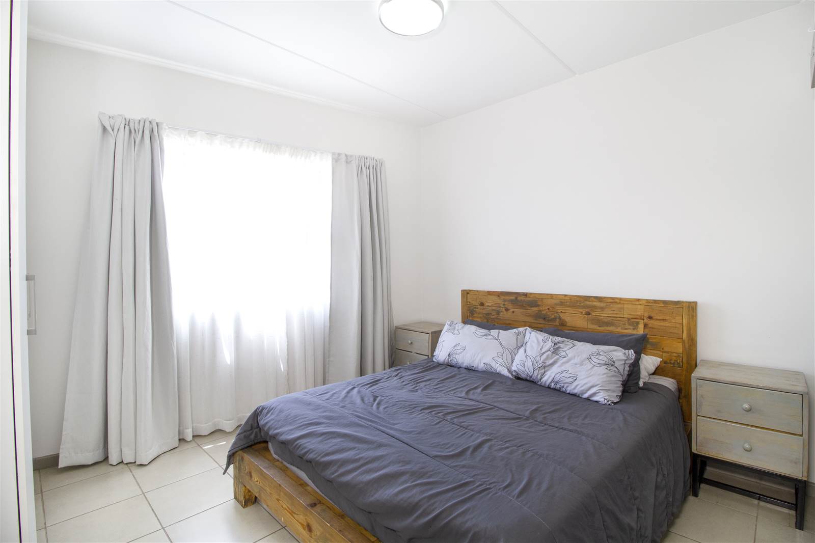 2 Bed Apartment in Elarduspark photo number 9