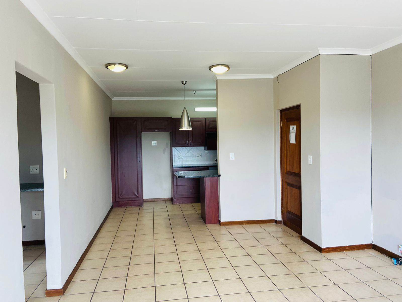 1 Bed Apartment in Sonheuwel photo number 4