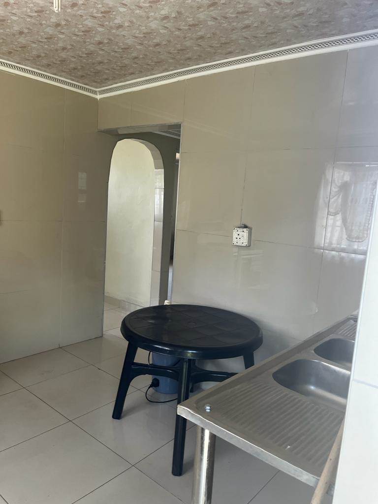 2 Bed House in Kwandengezi photo number 6