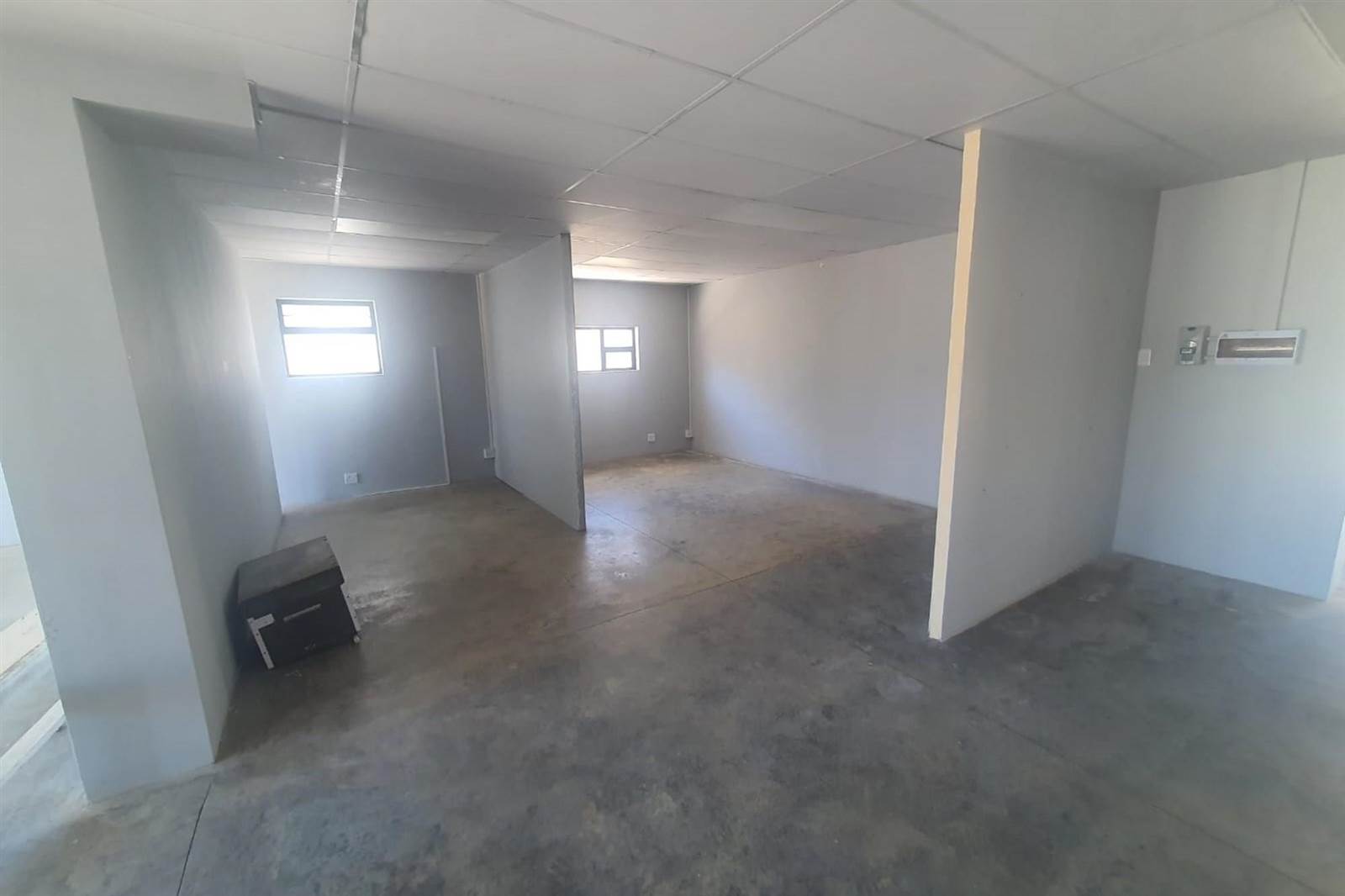 380  m² Commercial space in Walmer photo number 6