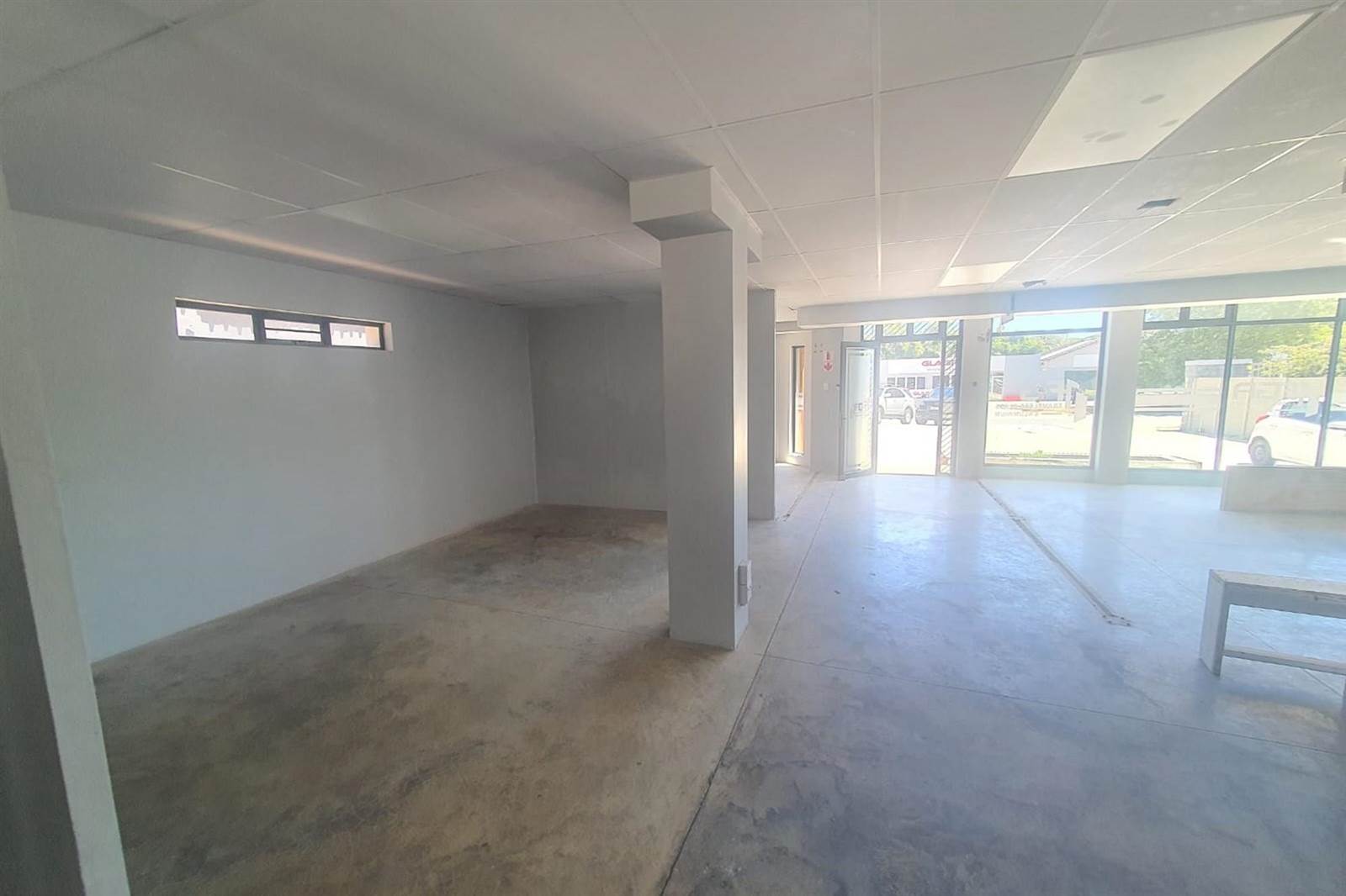 380  m² Commercial space in Walmer photo number 5