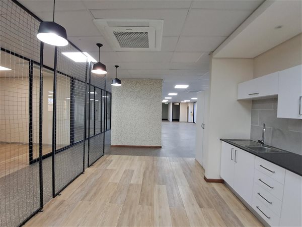 321  m² Office Space