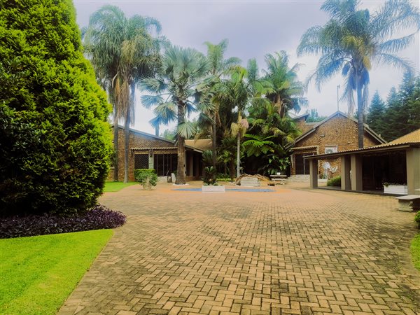 4.6 ha Smallholding