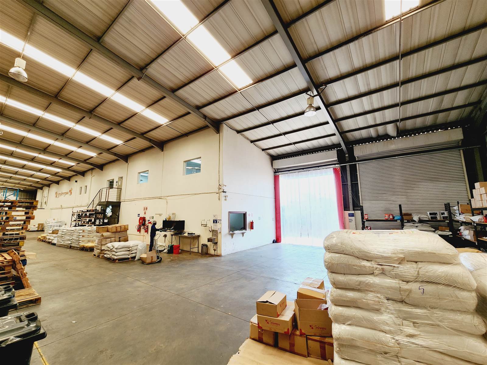 2800  m² Industrial space in North Riding photo number 5