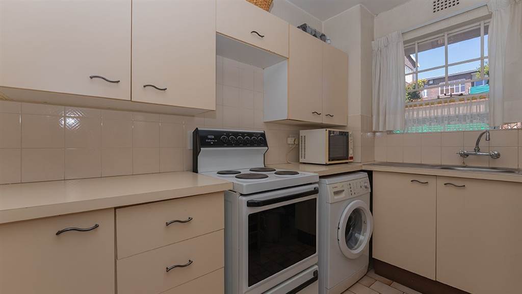 2 Bed House in Kensington B photo number 6