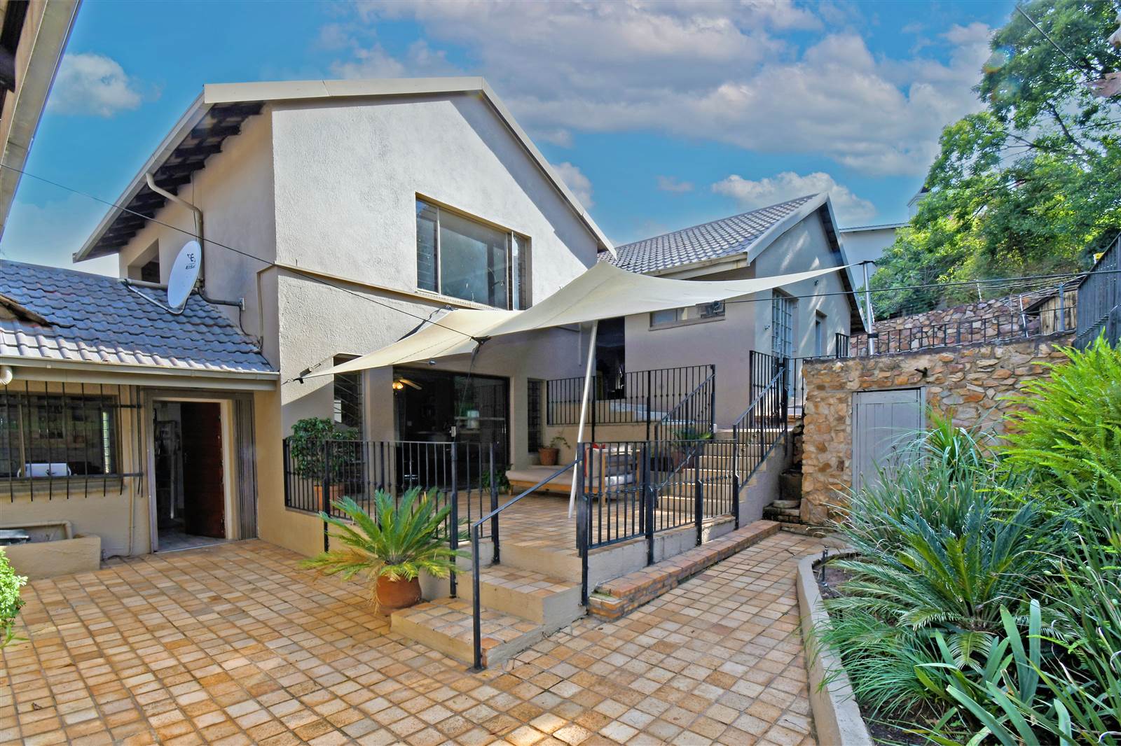 5 Bed House in Northcliff photo number 14