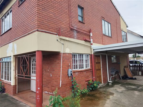 3 Bedroom Duplex 3 Bedroom Duplex