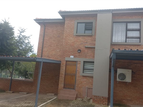 3 Bedroom Duplex 3 Bedroom Duplex