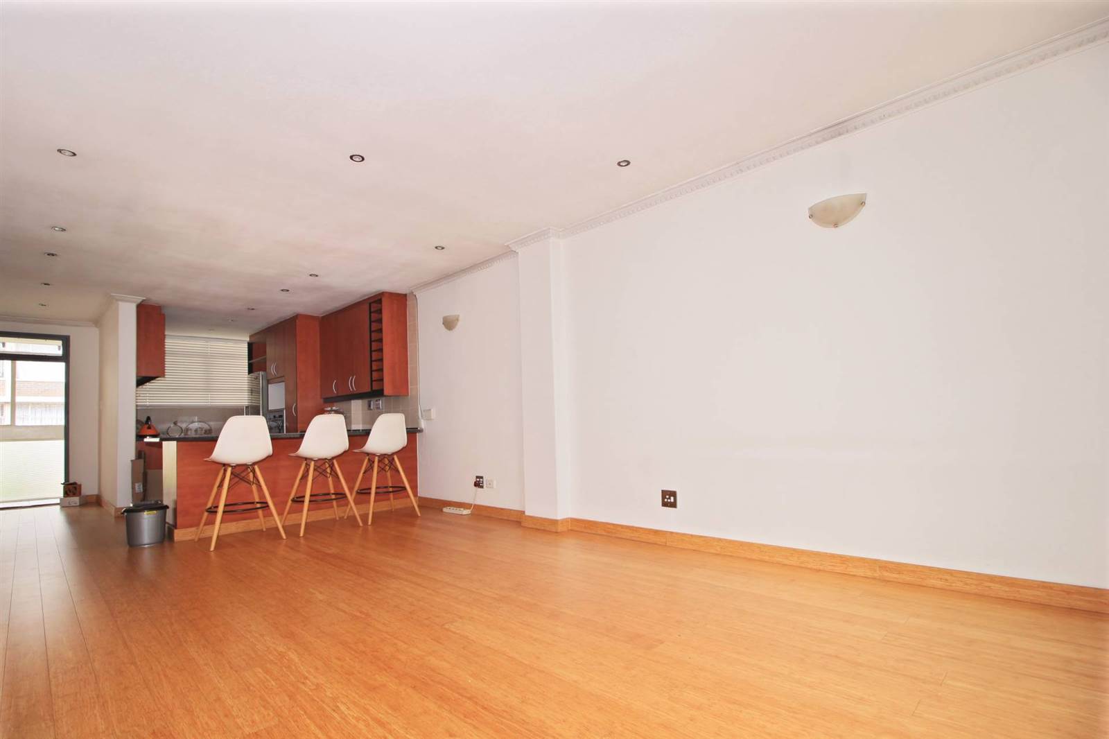 2 Bed Apartment in Sandown photo number 10
