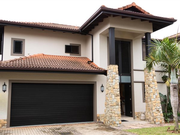3 Bedroom Townhouse 3 Bedroom Townhouse