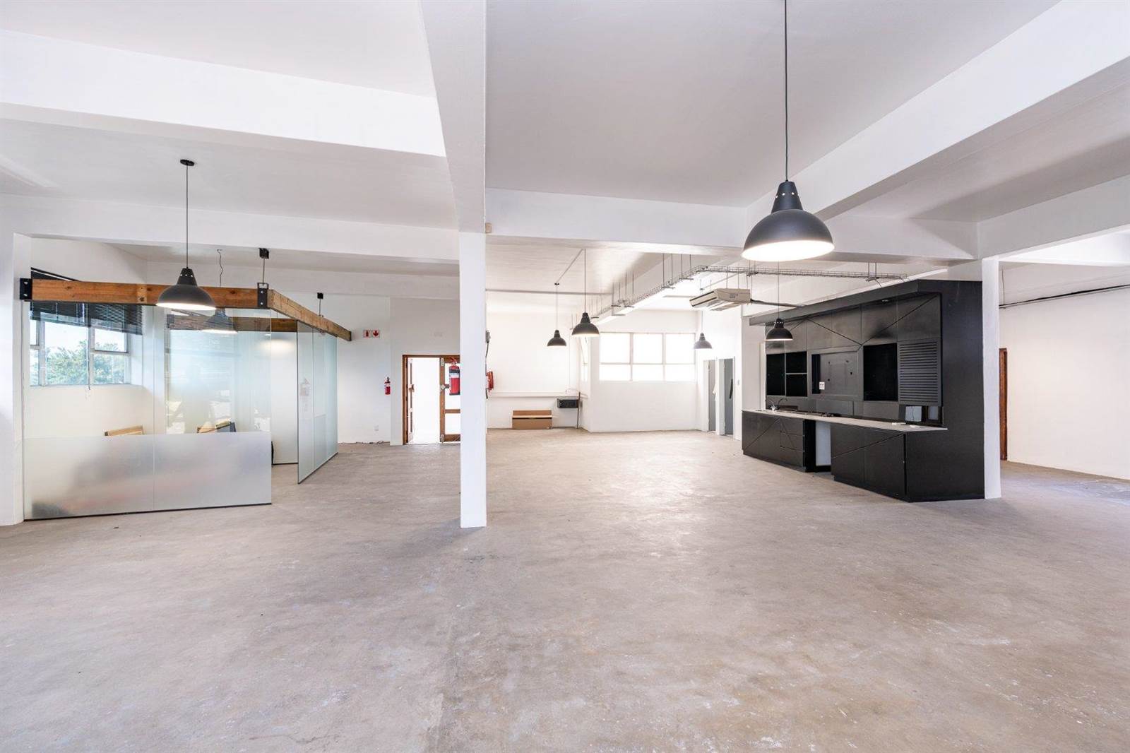 243  m² Office Space in Cape Town City Centre photo number 9