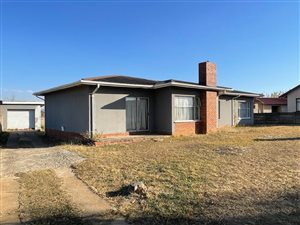 4 Bed House in Ncandu Park
