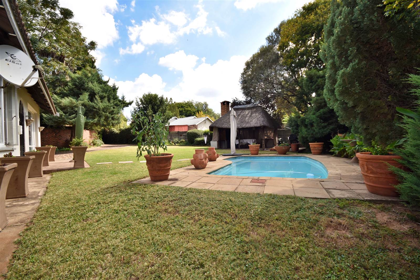 4 Bed House in Bloubosrand photo number 3