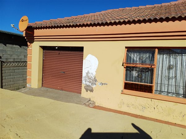 3 Bedroom House 3 Bedroom House