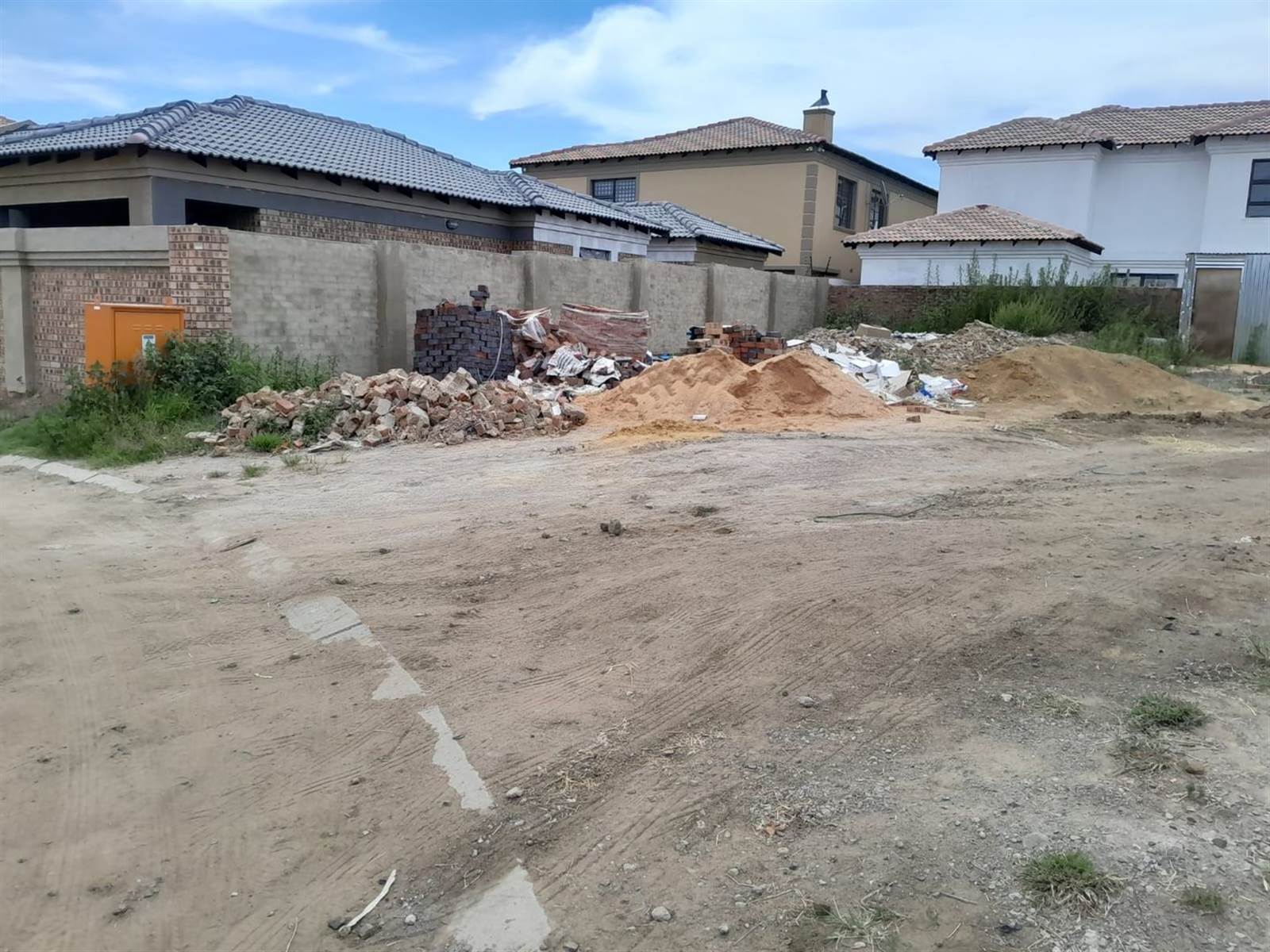 308 m² Land available in Secunda photo number 2