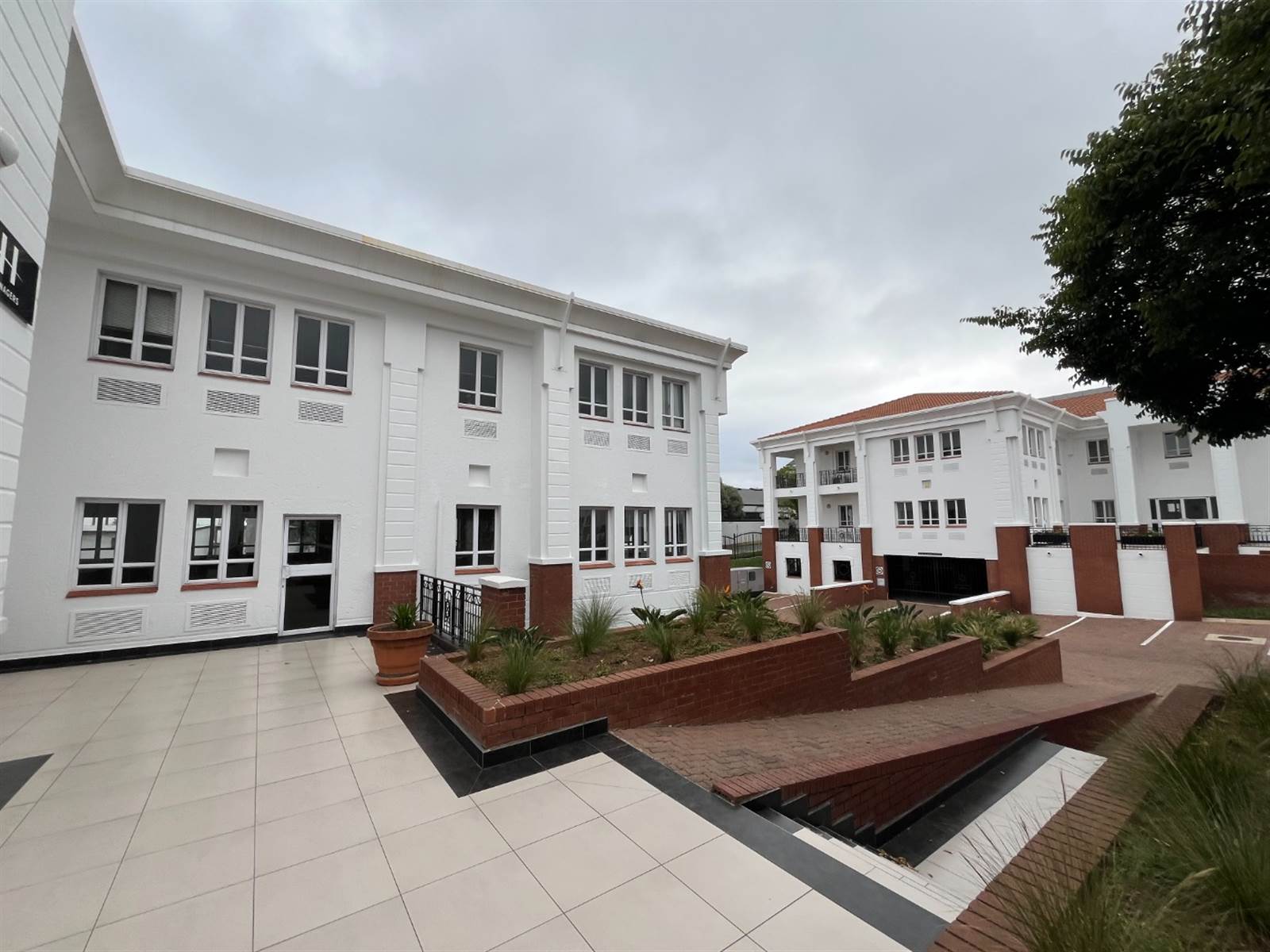 162  m² Commercial space in Bryanston photo number 9