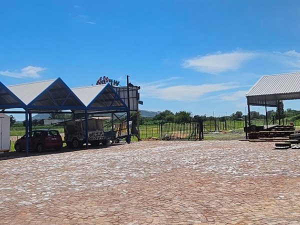 44 300 m² Commercial space 44 300 m² Commercial space