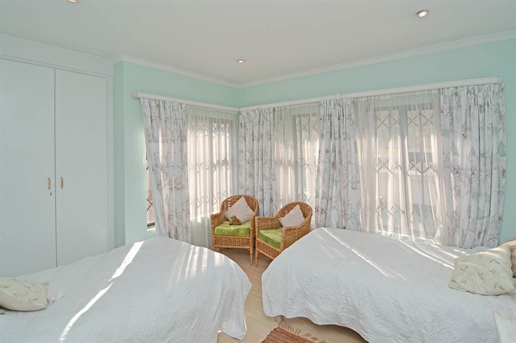 3 Bed House in Morninghill photo number 18