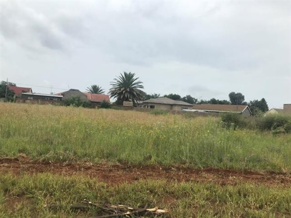 1114 m² Land available in Meyerton South
