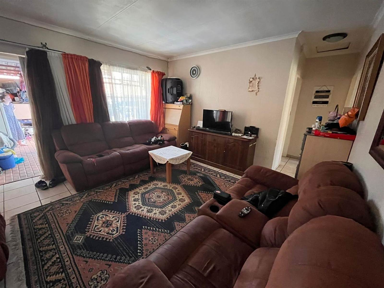 2 Bed Apartment in Krugersdorp Central photo number 9